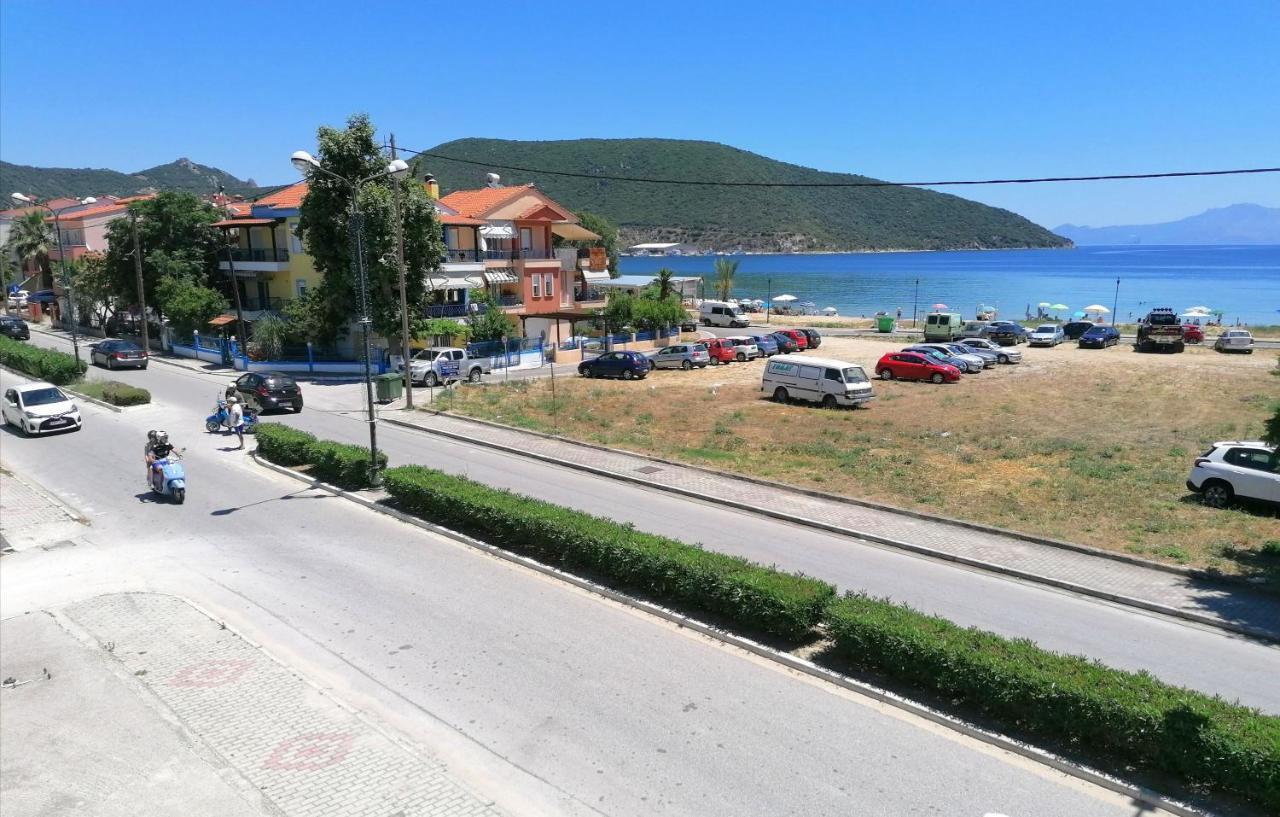 Myrsini'S Sea View Apartment Néa Péramos Exteriör bild