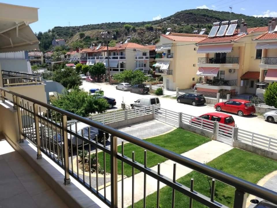 Myrsini'S Sea View Apartment Néa Péramos Exteriör bild