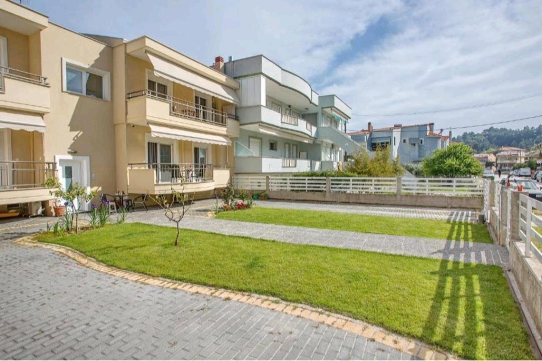 Myrsini'S Sea View Apartment Néa Péramos Exteriör bild